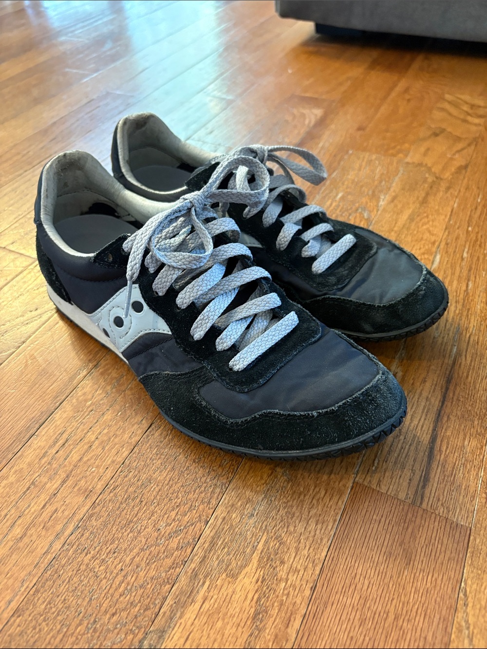 Saucony Men's Black & Gray Retro Runner Sneakers